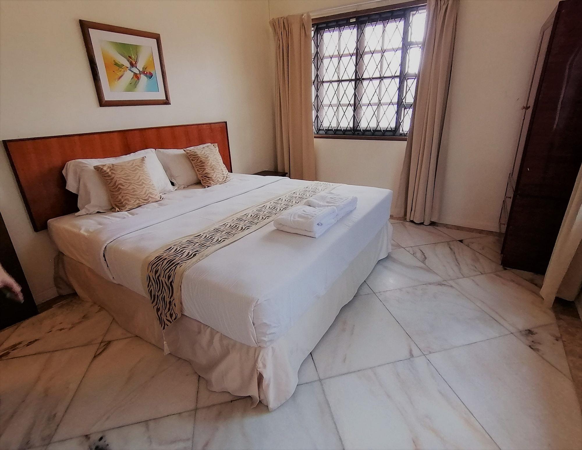 Tiara Labuan Hotel מראה חיצוני תמונה