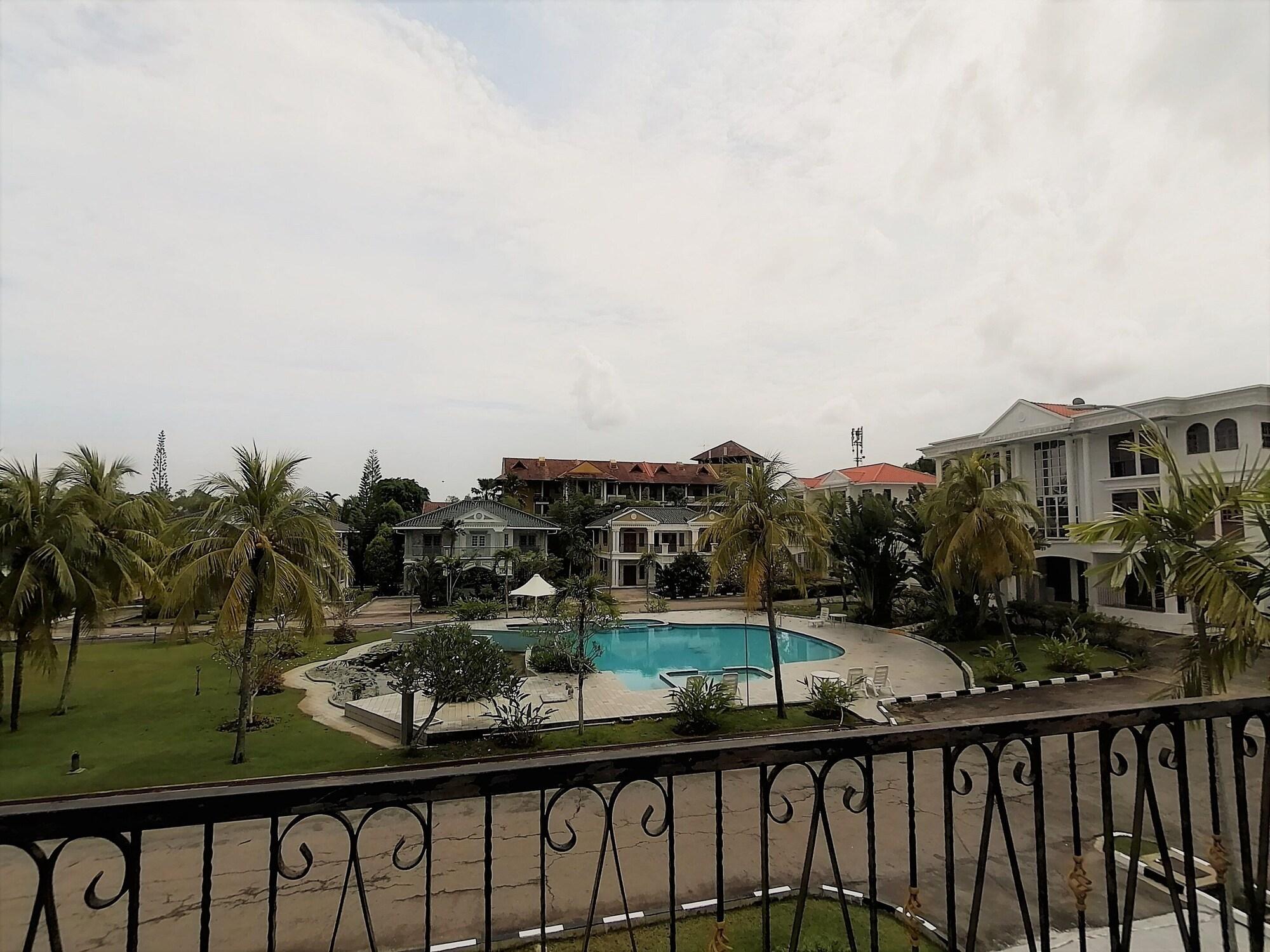 Tiara Labuan Hotel מראה חיצוני תמונה