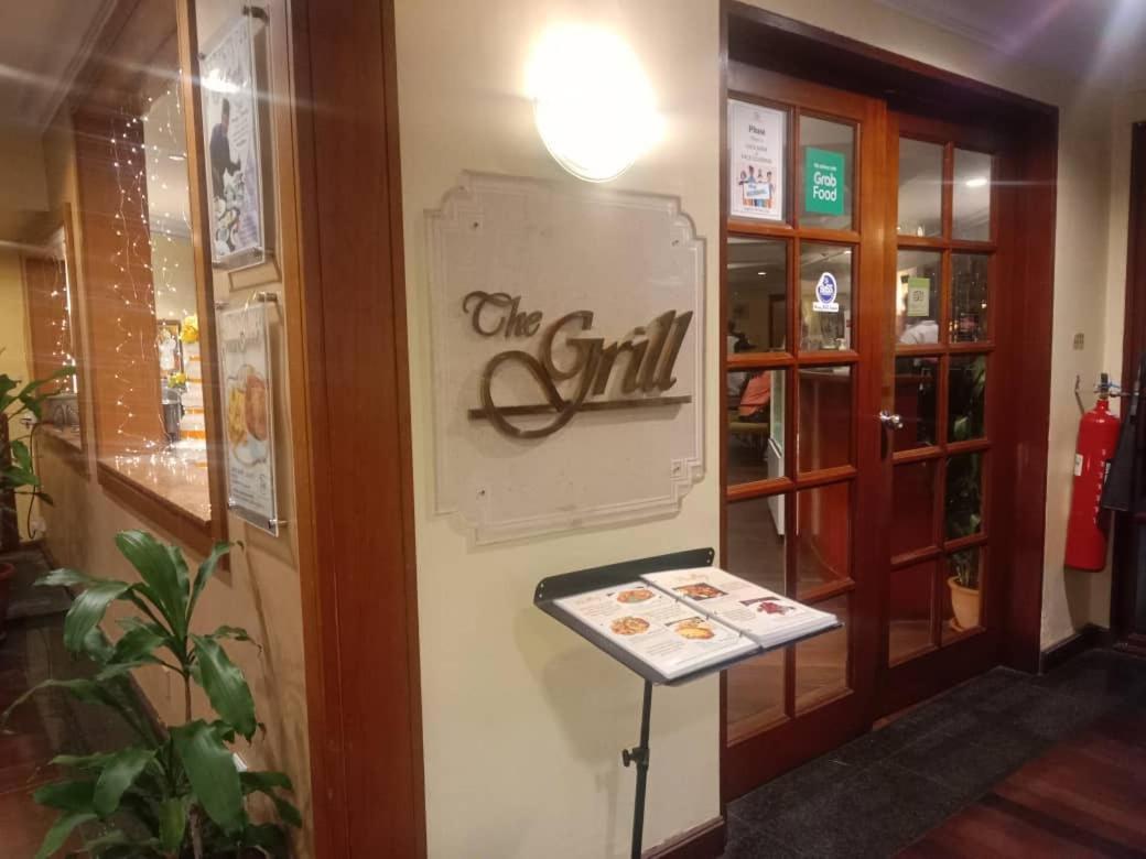 Tiara Labuan Hotel מראה חיצוני תמונה